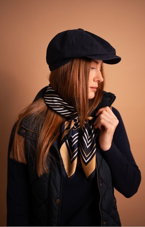 Apaszka Art Of Polo 25219 Satin Stripes