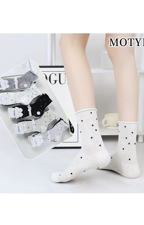 Skarpety WiK Motyl 3528 wz.45 Kropki 35-42