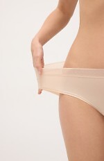 Figi Ysabel Mora 19495