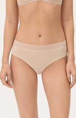 Figi Ysabel Mora 19495