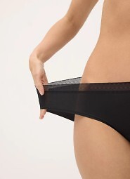 Figi Ysabel Mora 19495