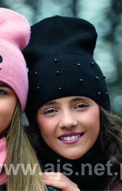 Czapka AJS 44-509 dziewczęca